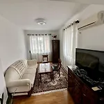 опера. стил и комфорт. идеален център. Várna