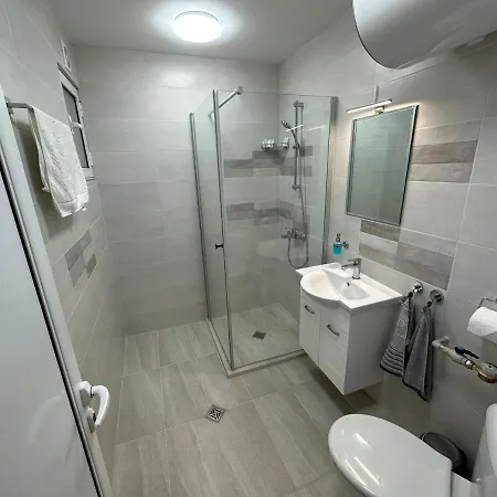 Apartman опера. стил и комфорт. идеален център.